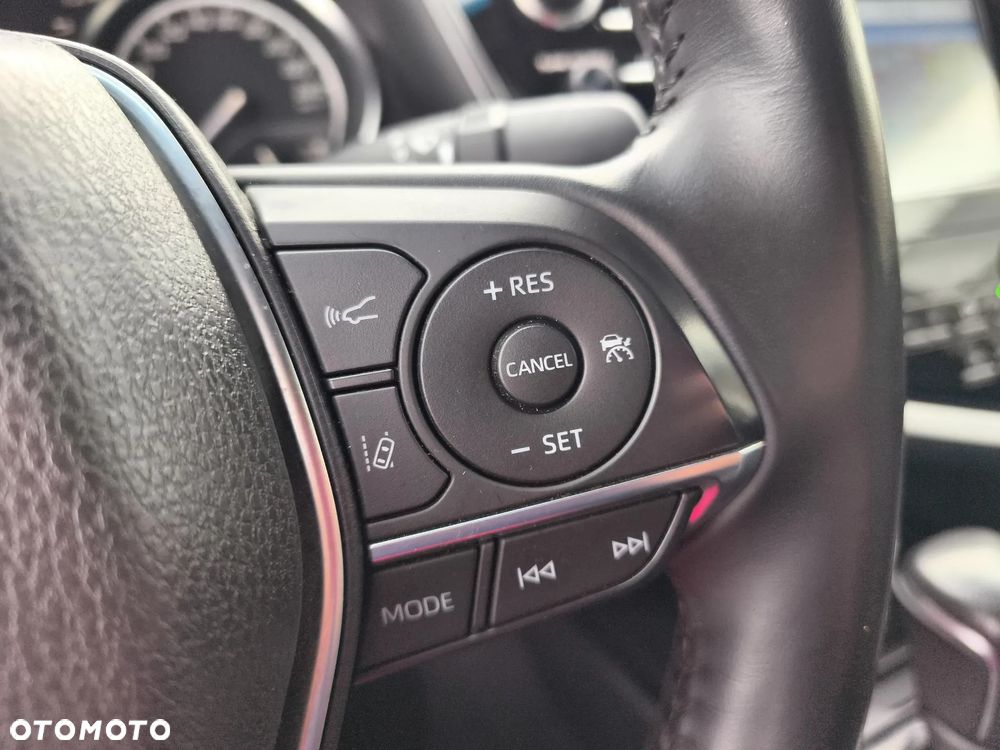 Toyota Camry 2.5 Hybrid Comfort CVT - 28