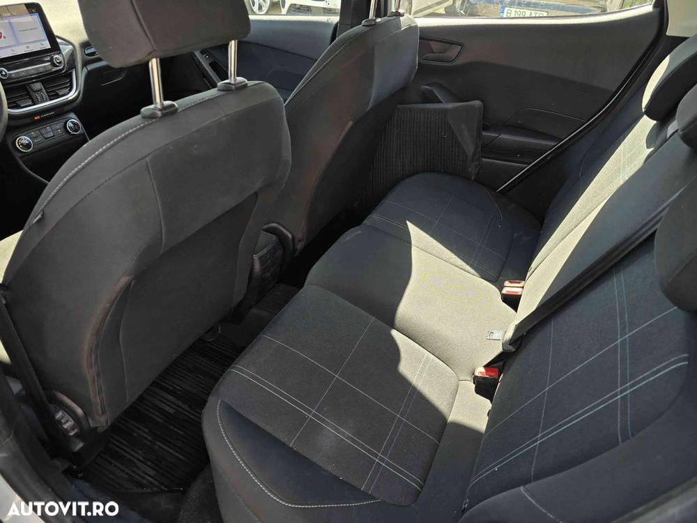 Ford Fiesta - 10