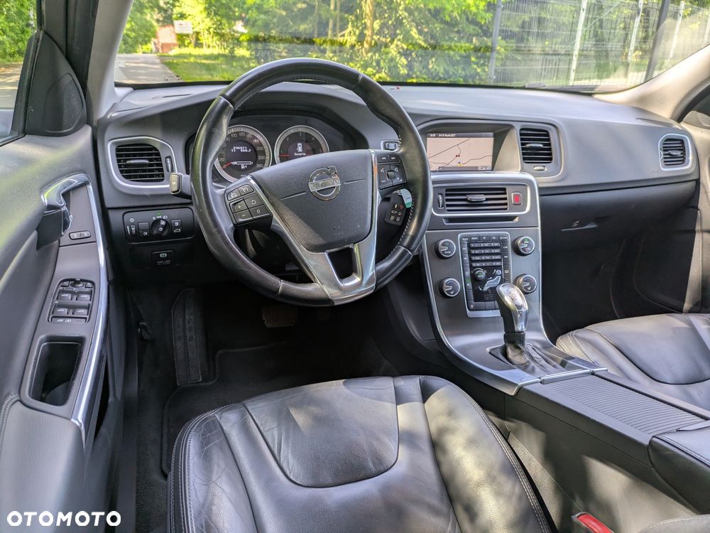 Volvo V60 D4 AWD Summum - 12
