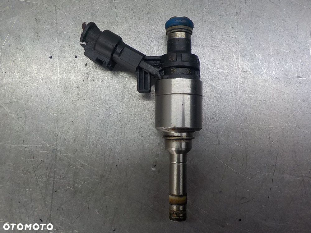 AUDI A4 B8 1.8 TFSI WTRYSKIWACZ 06H906036H/B - 4