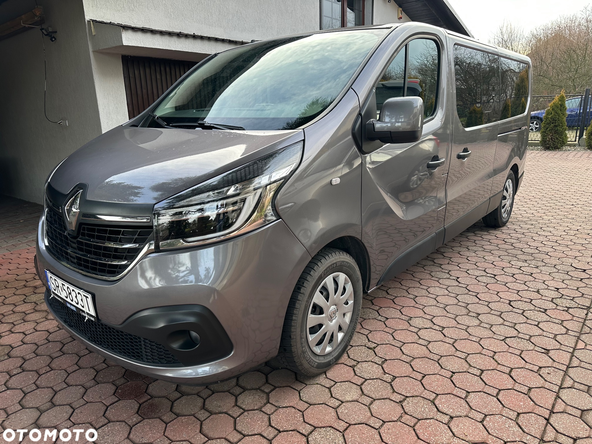 Renault Trafic Grand SpaceClass 2.0 dCi EDC - 2