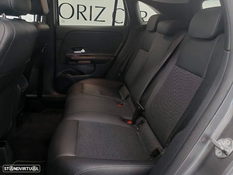 Mercedes-Benz GLA 180 d - 12