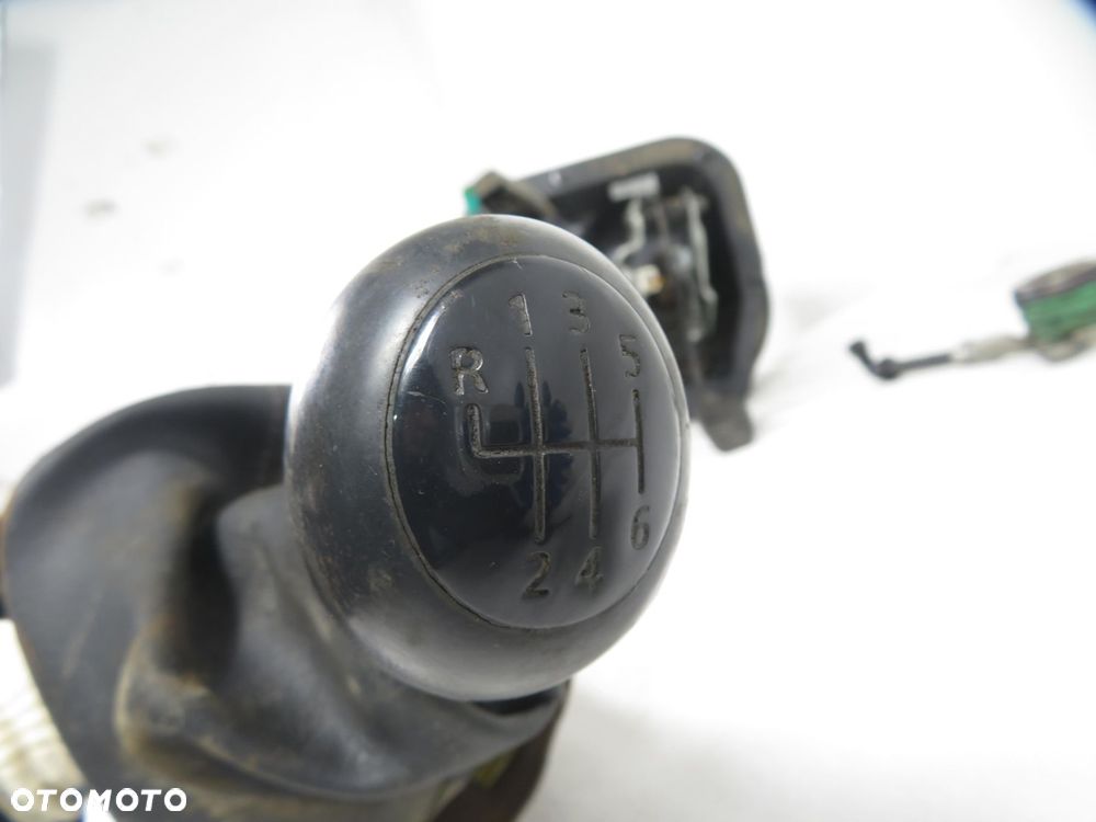 PRZEKŁADKA AUTOMAT NA MANUAL 6 BIEGÓW RENAULT TRAFIC II 2.0DCI  8200506830 - 6