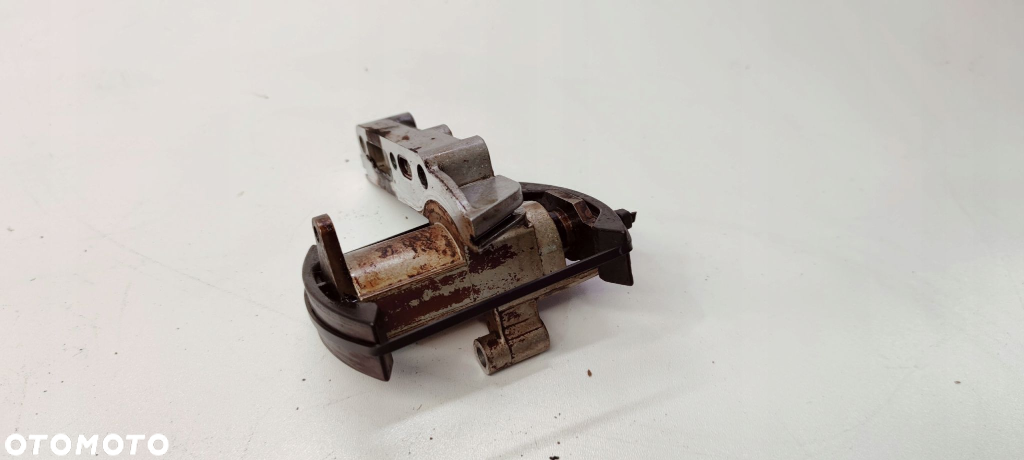 NAPINACZ ŁAŃCUCHA ROZRZĄDU AUDI VW 1.8 20V - 2