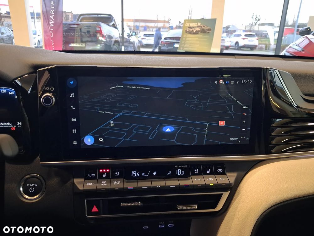 Toyota Camry 2.5 Hybrid Executive CVT - 16