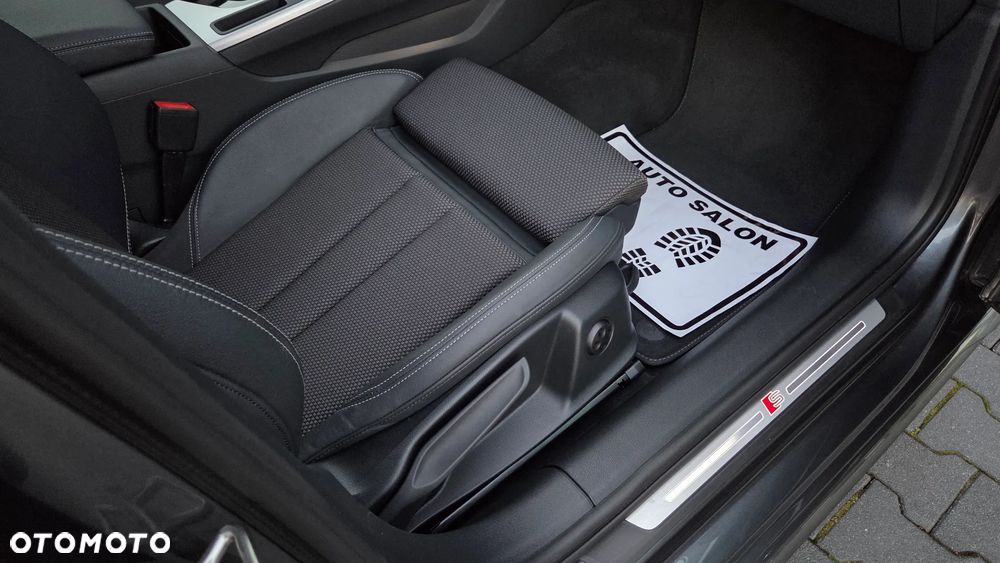 Audi A4 Avant 45 TFSI quattro S tronic - 12