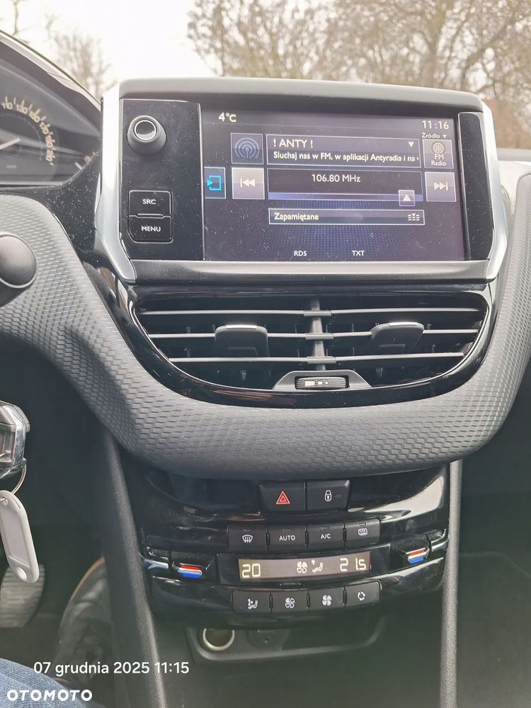 Peugeot 208 1.2 PureTech Style - 14