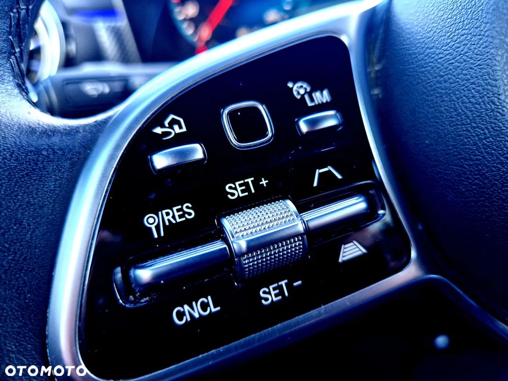 Mercedes-Benz CLA 220 d 8G-DCT - 24