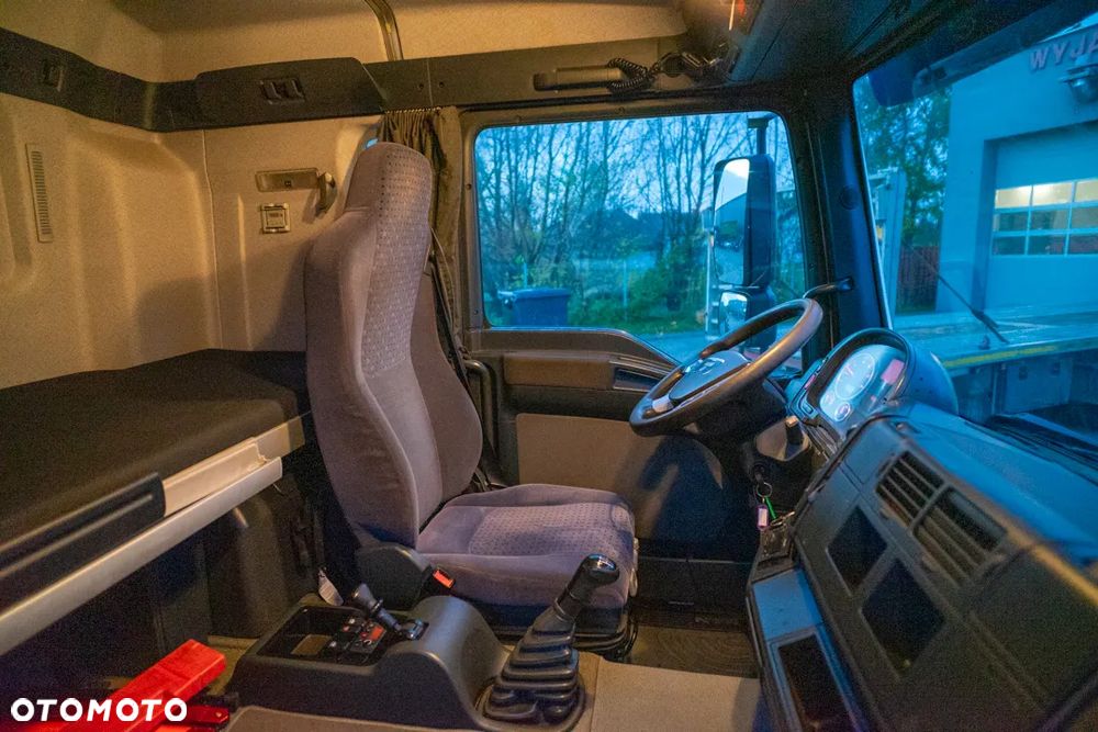 MAN TGL 12.210 + HDS  TEREX 75.2-A2 - 36