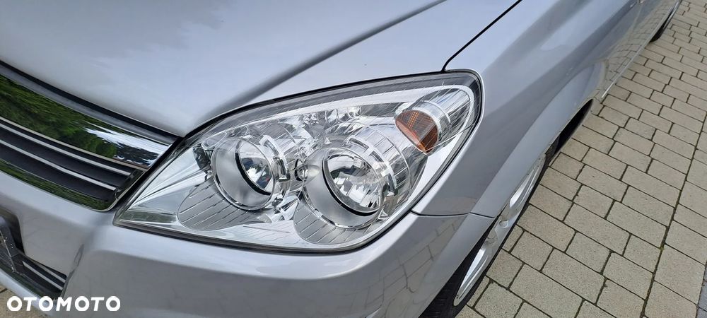 Opel Astra 1.6 Edition Sport - 10