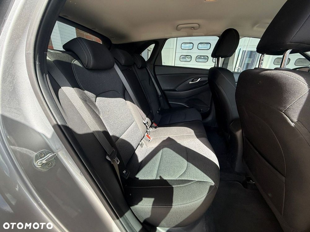 Hyundai i30 1.5 DPI Smart - 12