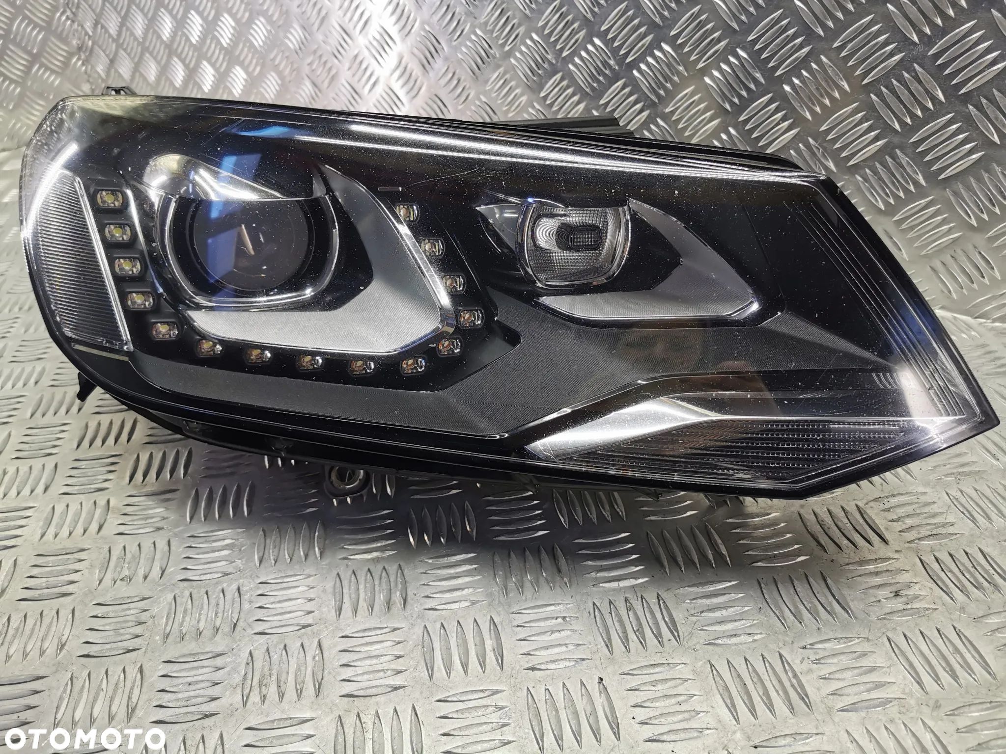 VW TOUAREG 7P 10-18R LAMPA PRZOD PRAWA REFLEKTOR KLOSZ BI-XENON LED 7P2941752 KOMPLETNA - 1