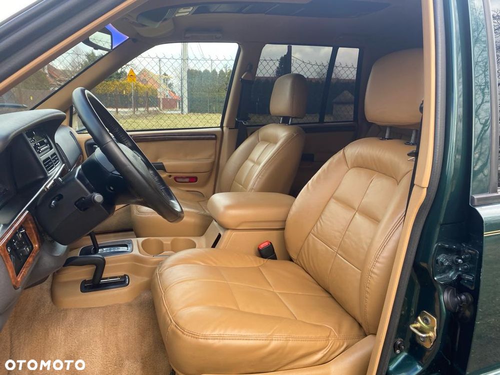 Jeep Grand Cherokee - 9