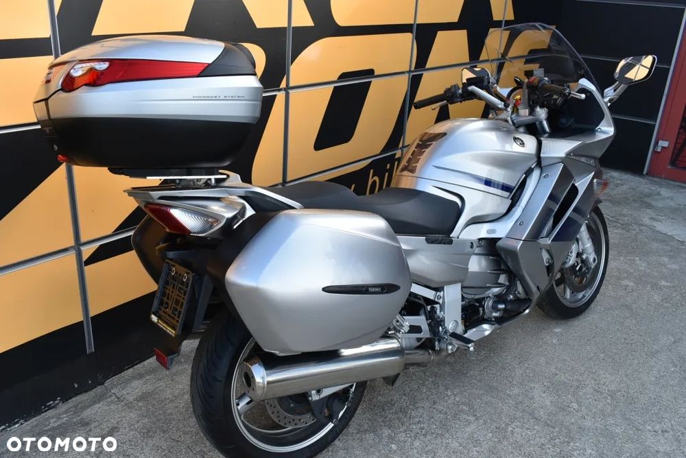 Yamaha FJR - 4