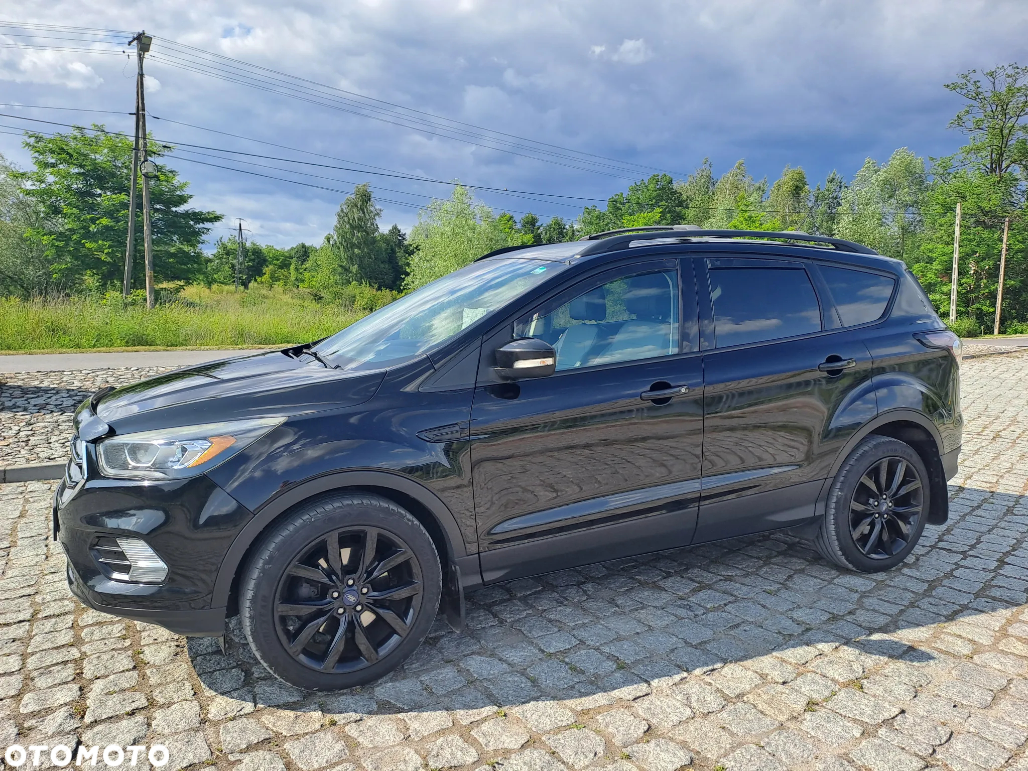 Ford Escape 2.0 EcoBoost AWD Titanium - 12