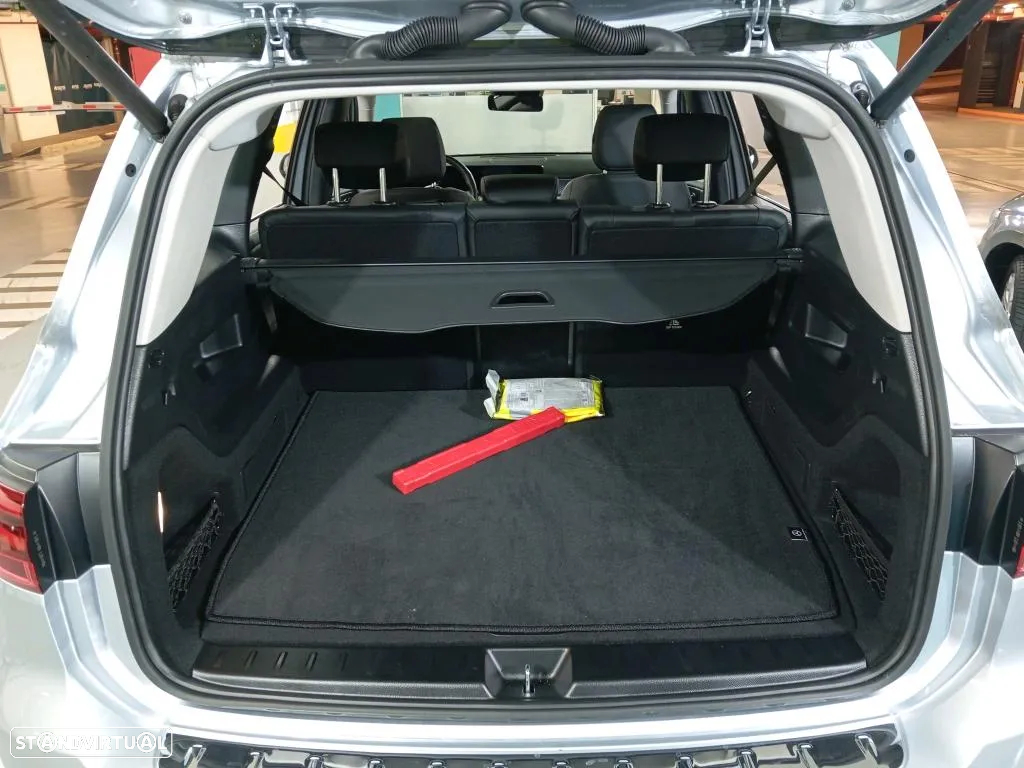 Mercedes-Benz GLB 200 Style - 10