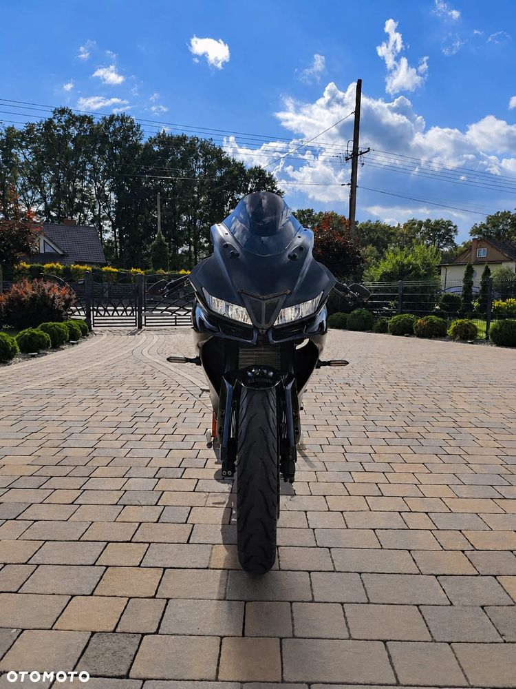 Yamaha YZF - 2