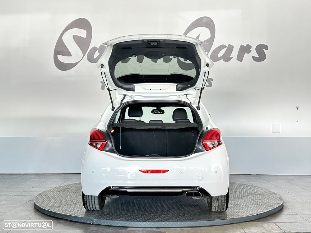 Peugeot 208 1.6 e-THP GTi - 4