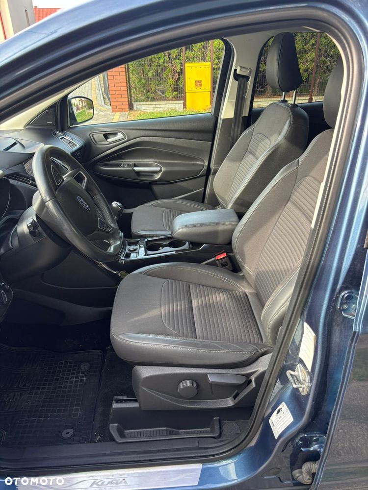 Ford Kuga - 15