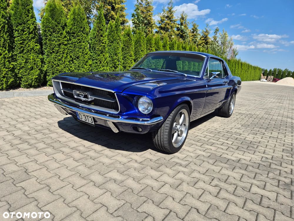 Ford Mustang - 1