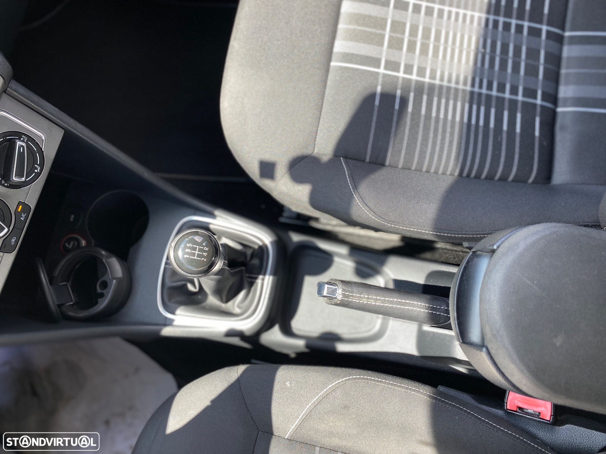 VW Polo 1.0 Lounge - 31