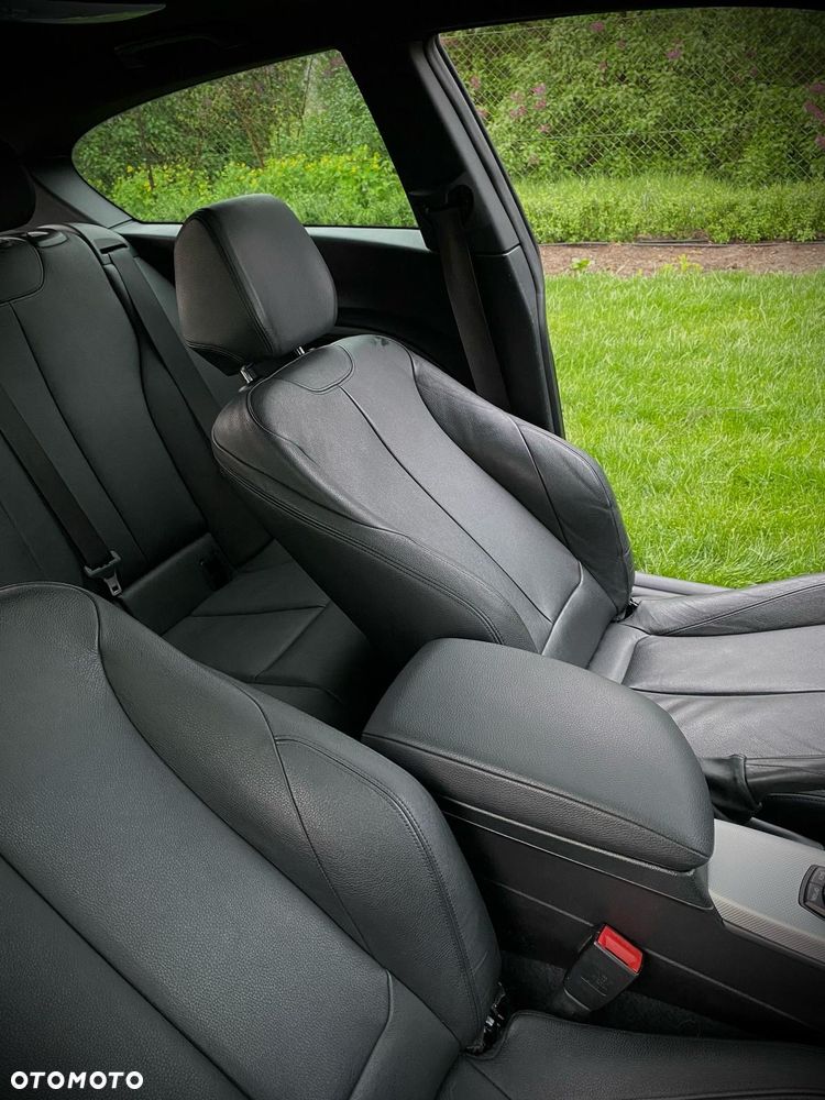 BMW Seria 1 120d Sport Line - 23