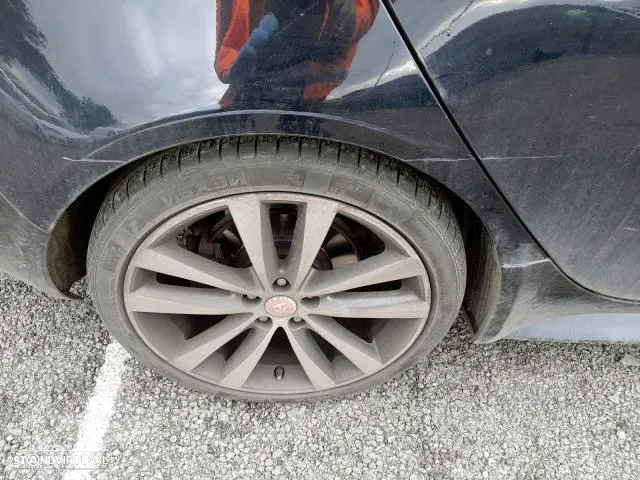 Jaguar XE R Design (2015 a 2022) Para Peças - 2.0 Diesel - Parachoques | Frente Completa | Rádio | Jantes | Faróis | Portas | Vidro | Motor | Tampa Mala | Farolim | Farolins | Xenon - 7