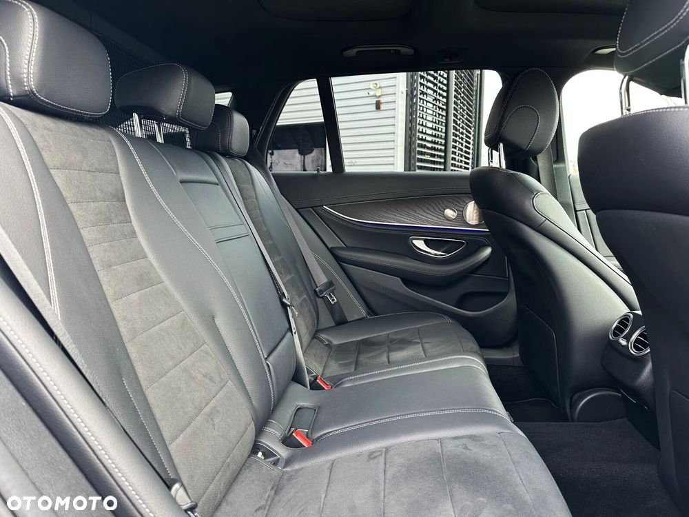 Mercedes-Benz Klasa E - 15