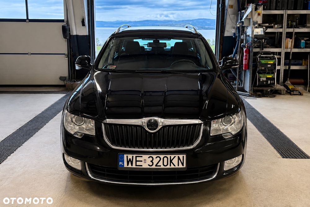 Skoda Superb 2.0 TDI Comfort DSG - 20