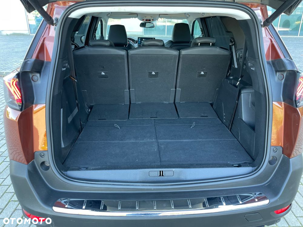 Peugeot 5008 - 21