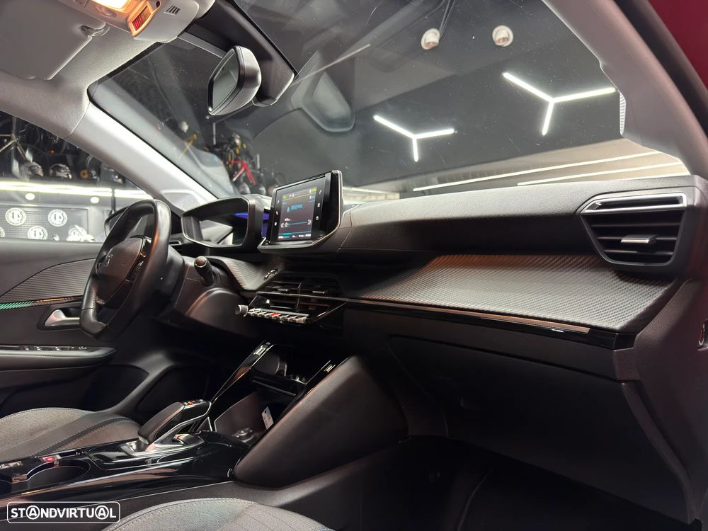 Peugeot e-208 Allure+ - 9