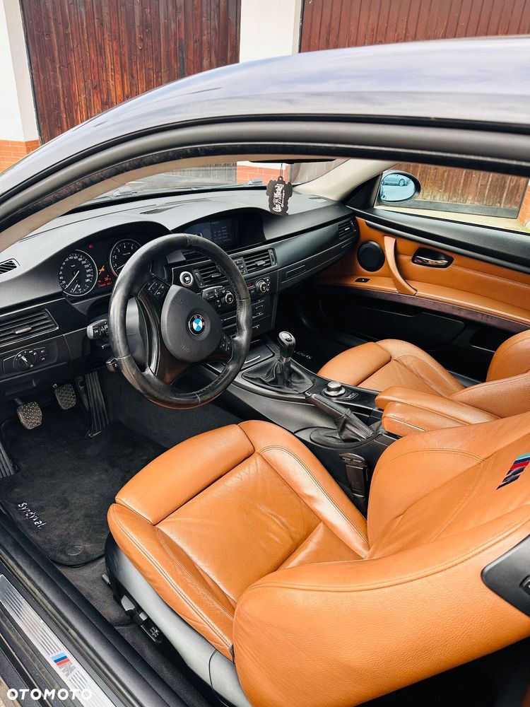 BMW Seria 3 330i xDrive - 19