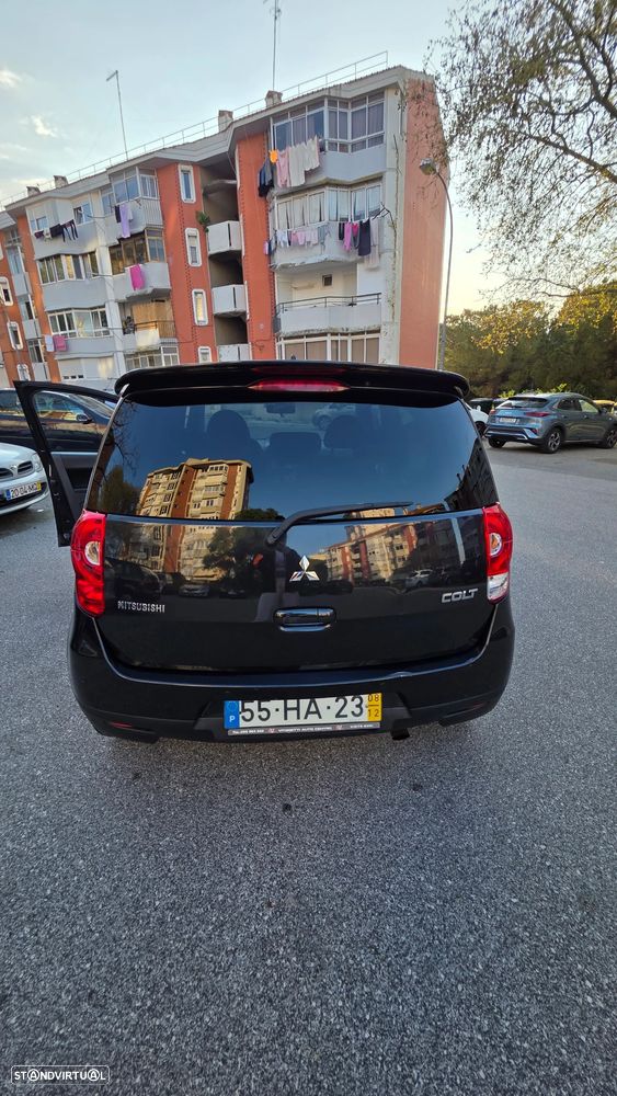 Mitsubishi Colt - 7