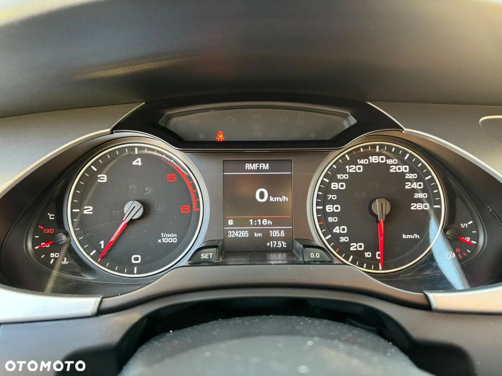 Audi A4 Avant 2.0 TDI Quattro - 24