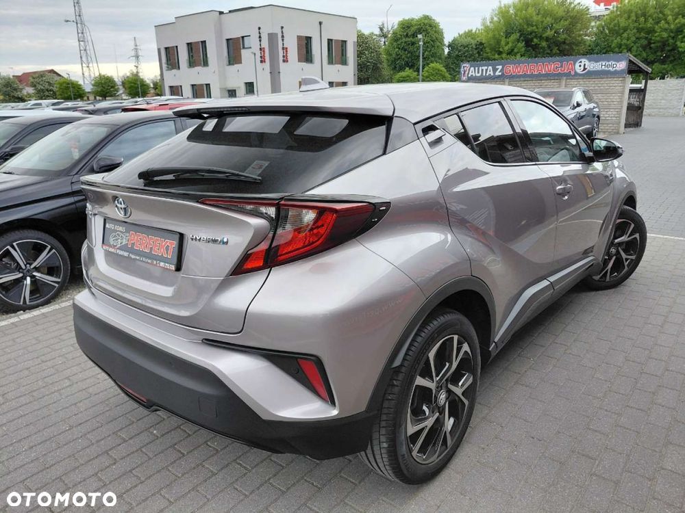 Toyota C-HR - 8