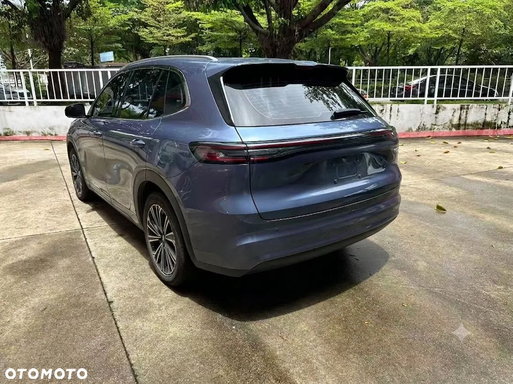 Geely Starray EM-i 1.5 PHEV Pro - 4