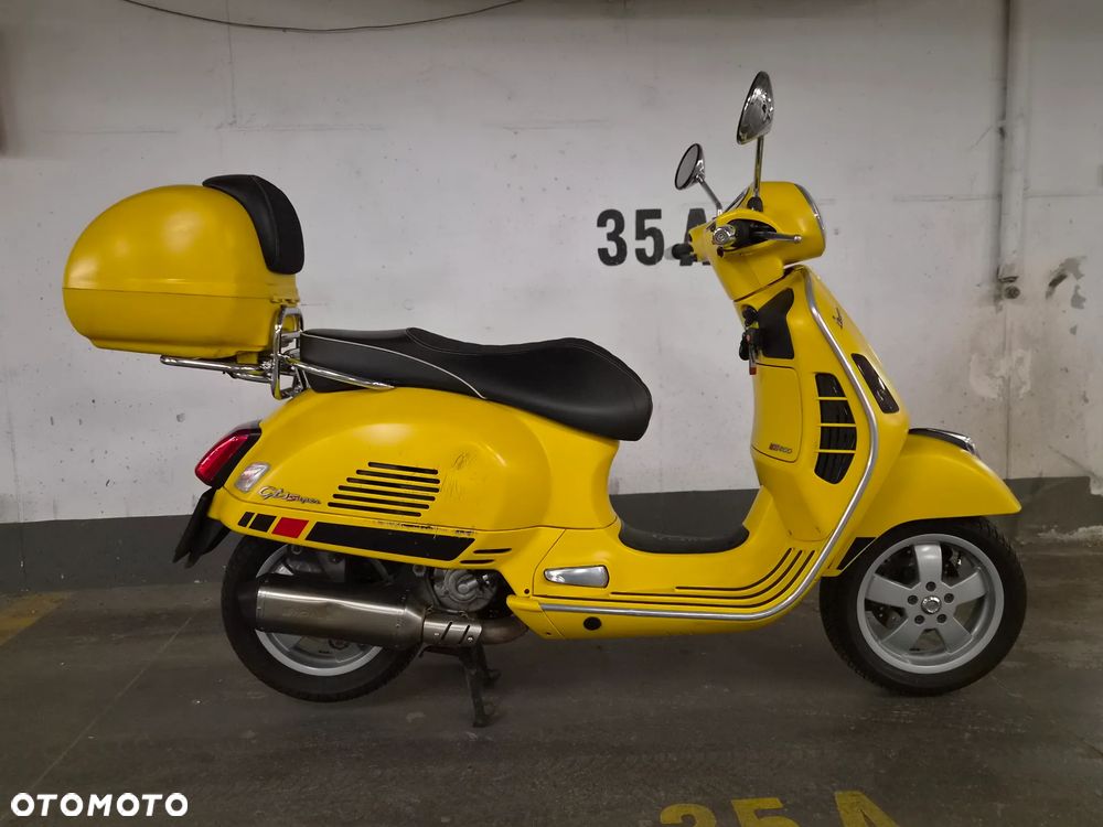 Vespa GTS - 29