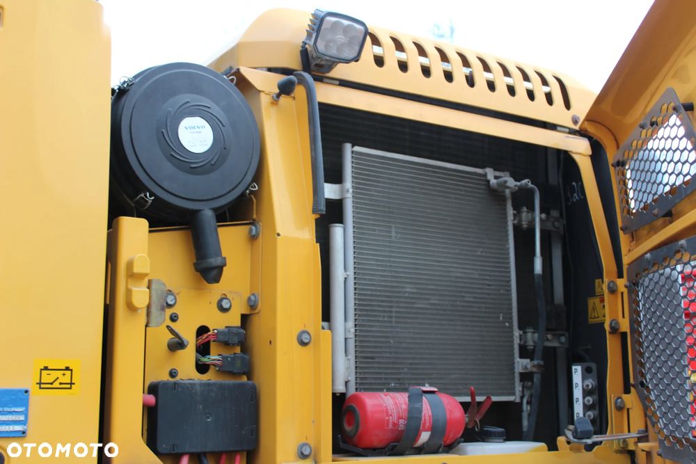 Volvo EW160D Rototilt Szczypce Sprowadzony - 23