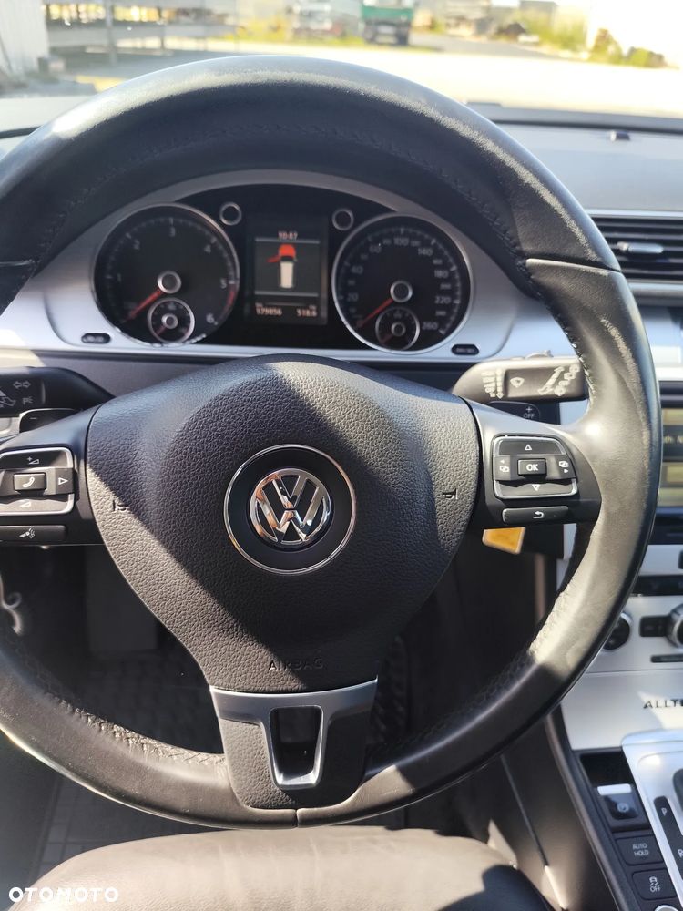 Volkswagen Passat 2.0 TDI 4Mot Highline DSG - 10