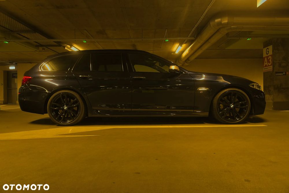 BMW Seria 5 M550d xDrive - 13