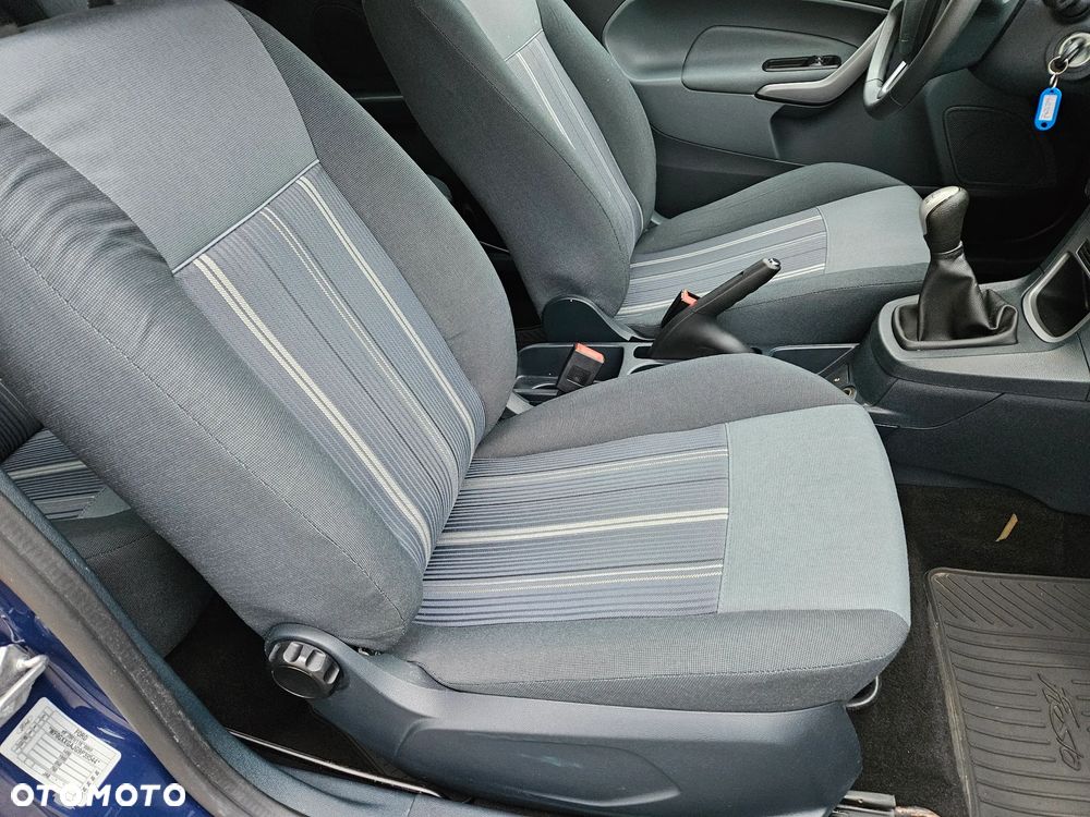 Ford Fiesta 1.25 Champions Edition - 14
