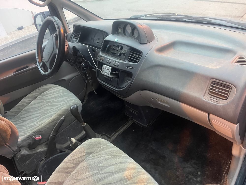 Mitsubishi Space Gear 2.5 TD GLX 4WD - 26