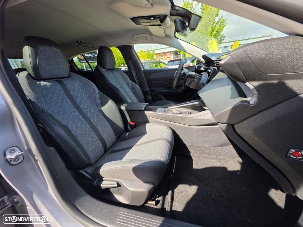 Peugeot 408 PureTech 130 EAT8 Allure Pack - 12