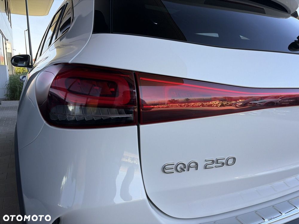 Mercedes-Benz EQA 250 66.5kWh AMG Line - 18