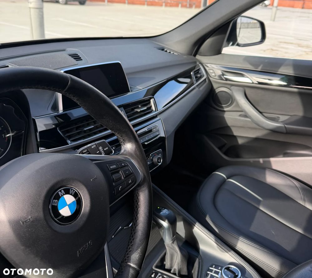 BMW X1 xDrive25i xLine - 11