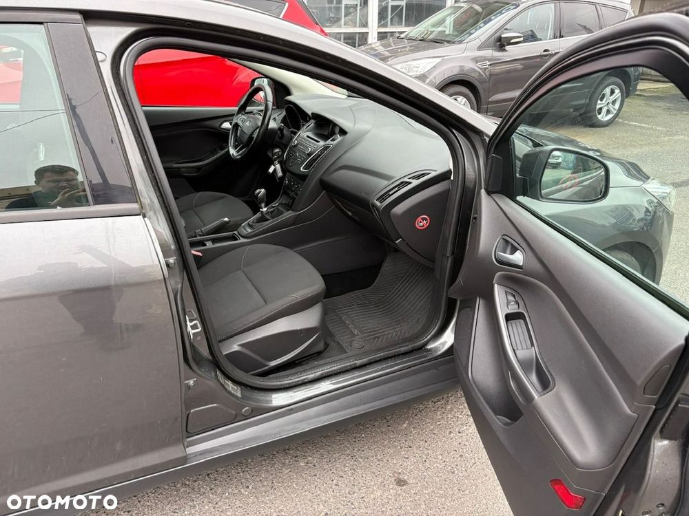 Ford Focus - 17