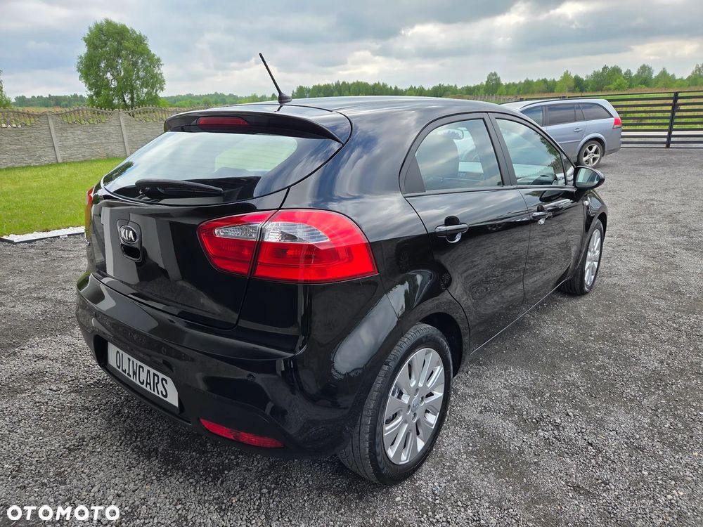 Kia Rio 1.4 Dream Team Edition - 14