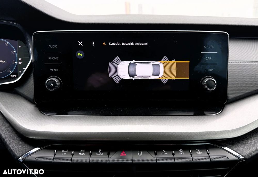 Skoda Octavia 2.0 TDI DSG Ambition - 8