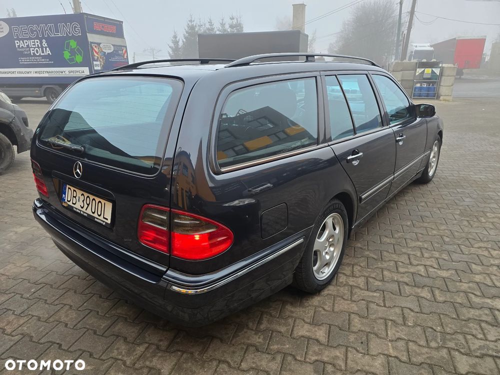 Mercedes-Benz Klasa E - 5