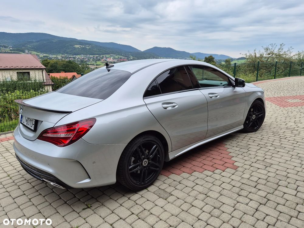 Mercedes-Benz CLA 180 7G-DCT AMG Line - 9